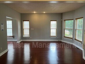 10631 Englewood Ave in Cleveland, OH - Building Photo - Building Photo