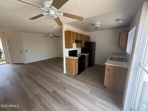 3124 W Mohawk Ln in Phoenix, AZ - Building Photo - Building Photo