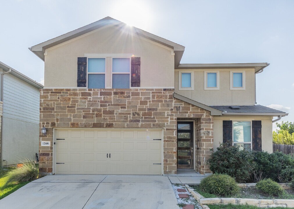 12606 Elemina Trl in San Antonio, TX - Building Photo