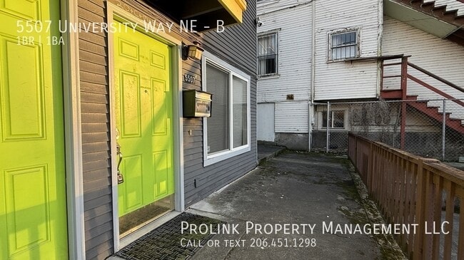 5507 University Wy NE in Seattle, WA - Building Photo - Building Photo
