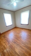 211 N Maple St in Hoisington, KS - Building Photo - Building Photo