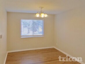 1228 N Chelton Rd, Unit 01 - 0504 in Colorado Springs, CO - Foto de edificio - Building Photo