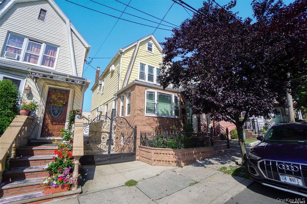 86-28 144th St in Queens, NY - Building Photo