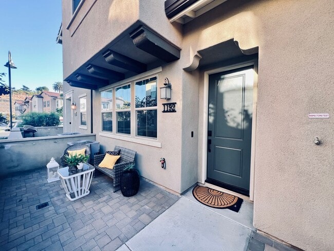 1192 Delpy View Point in Vista, CA - Building Photo - Building Photo