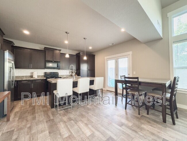 12702 Stone Heights Dr in Riverton, UT - Building Photo - Building Photo