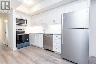 58 Elizabeth St S in Richmond Hill, ON - Building Photo - Building Photo