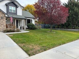 1878 N Bing Ave in Meridian, ID - Building Photo