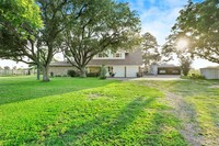 13227 FM 362 in Waller, TX - Foto de edificio - Building Photo