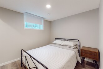 9643 Colak Link SW in Edmonton, AB - Building Photo - Building Photo