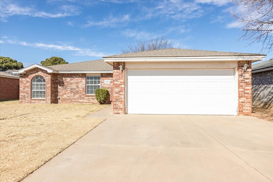6106 7th St in Lubbock, TX - Building Photo