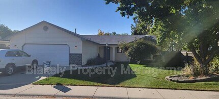 2263 E Clarene St in Meridian, ID - Building Photo - Building Photo
