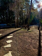 6555 SW Terri Ct, Unit #24 in Portland, OR - Foto de edificio - Building Photo