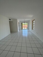 2138 Southwest 6th Street, Unit #301 in Miami, FL - Foto de edificio - Building Photo