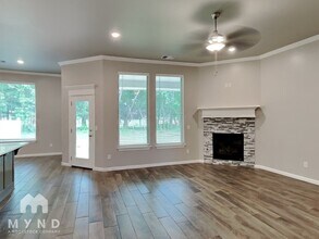 716 E Barajas Terrace in Mustang, OK - Building Photo - Building Photo