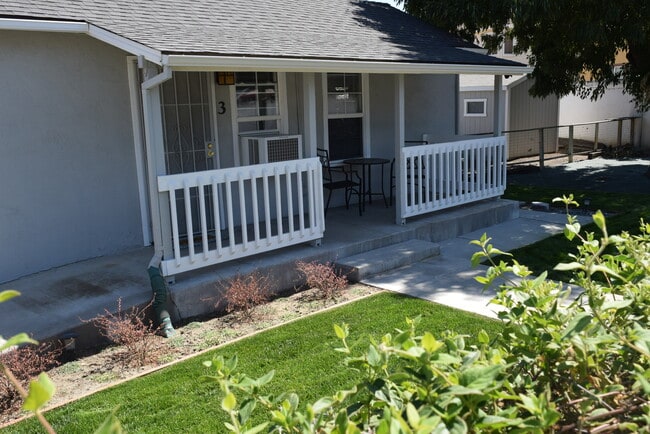 3220 Byron Rd in Tracy, CA - Building Photo - Building Photo