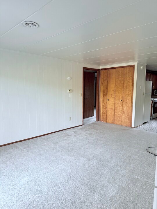 437 College Ave, Unit 3A in Greensburg, PA - Building Photo