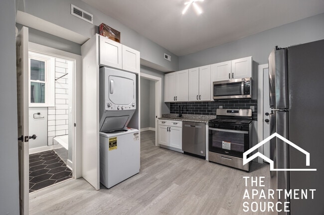 property at 1333 W Walton St