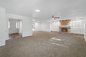 1111 Manatee Ln in Houston, TX - Building Photo - Building Photo