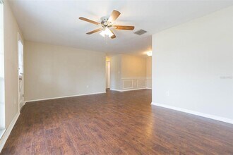 4204 Newbury Dr in New Port Richey, FL - Building Photo - Building Photo