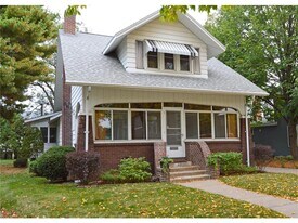 516 W 5th St in Winona, MN - Building Photo