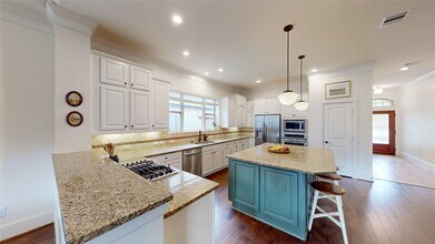 8134 Caroline Ridge Dr in Humble, TX - Building Photo - Building Photo