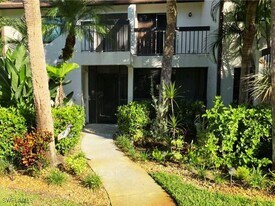 1826 Kings Lake Blvd in Naples, FL - Building Photo