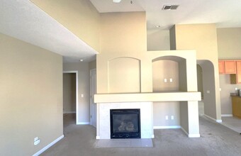 2101 Honor Ct in Atwater, CA - Building Photo - Building Photo