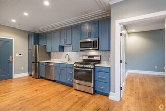 1467 Tremont St in Boston, MA - Building Photo - Building Photo