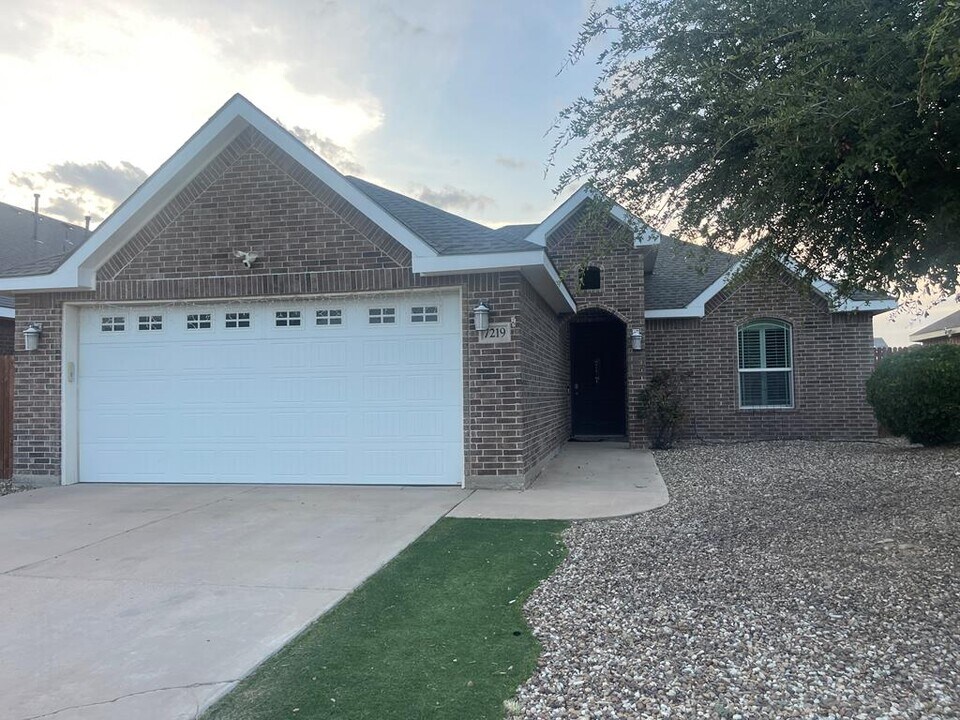 7219 Bellini St in Odessa, TX - Building Photo
