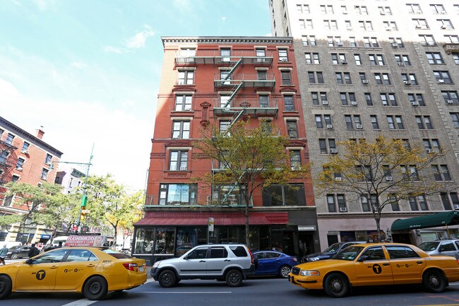 53 W 72nd St in New York, NY - Foto de edificio - Building Photo