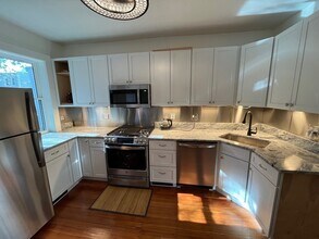 334 Hurley St in Cambridge, MA - Building Photo - Building Photo