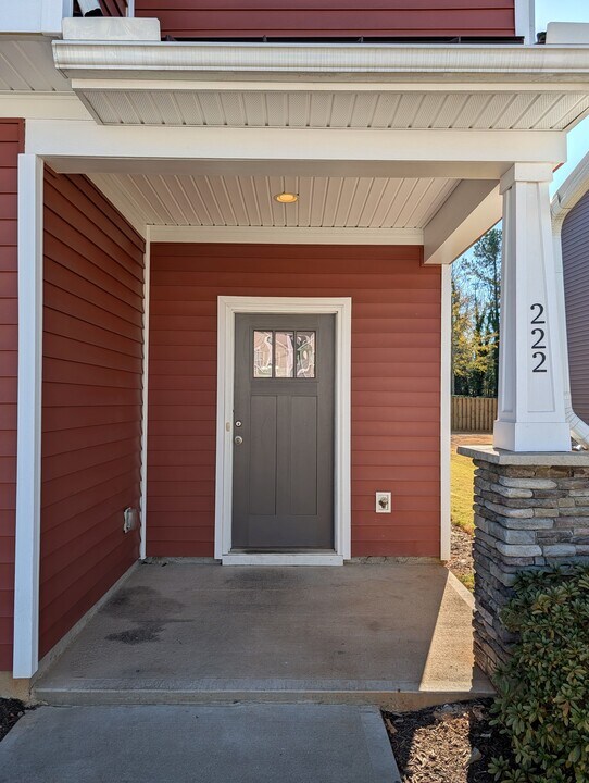 222 Keaton Ct in Spartanburg, SC - Building Photo