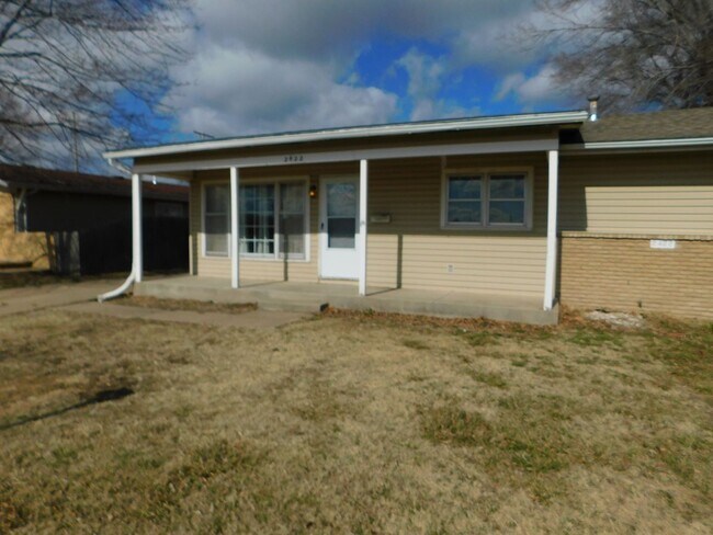 2422 W 30th St in Wichita, KS - Building Photo - Building Photo