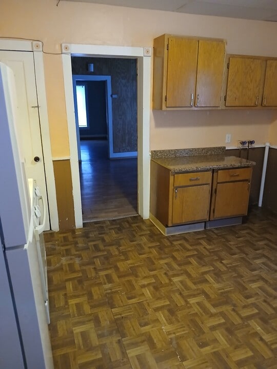 319 Myrtle St, Unit Rear Apartment in Rome, NY - Foto de edificio