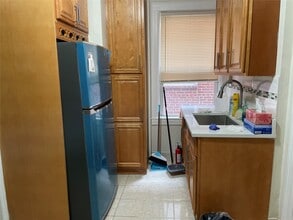 25-15 34th Ave in Queens, NY - Building Photo - Building Photo