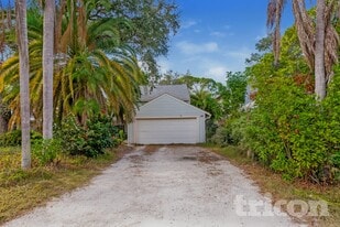 4038 Olive Ave in Sarasota, FL - Building Photo