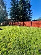 14700 SE Mill St in Portland, OR - Building Photo - Building Photo