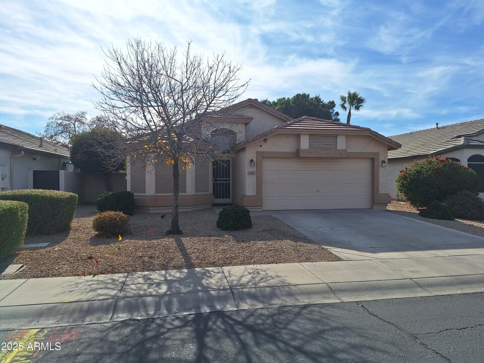 6365 W Wahalla Ln in Glendale, AZ - Building Photo