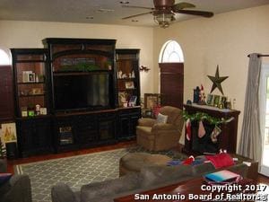 property at 2710 W Craig Pl