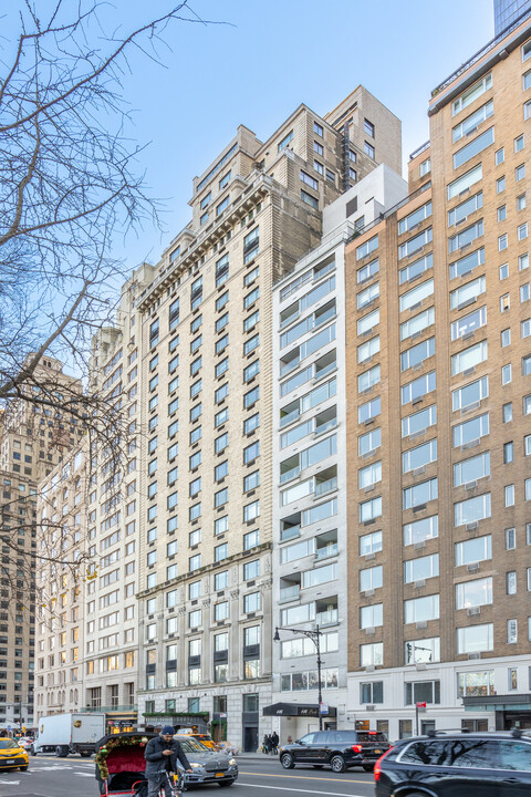 110-112 Central Park S in New York, NY - Building Photo