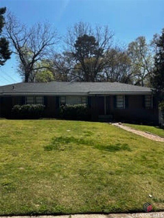 111 Annes Ct in Athens, GA - Building Photo