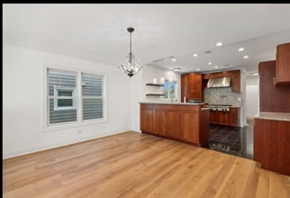 1106 Rose Ave in Des Plaines, IL - Building Photo - Building Photo