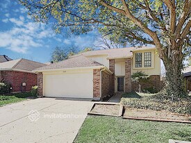 5608 Wembley Downs Dr, Unit 7110 Wurzbach Road - 409 in Arlington, TX - Building Photo