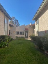 2255 Cahuilla St in Colton, CA - Foto de edificio - Building Photo
