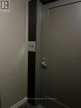320-320 Tweedsmuir Ave in Toronto, ON - Building Photo - Building Photo