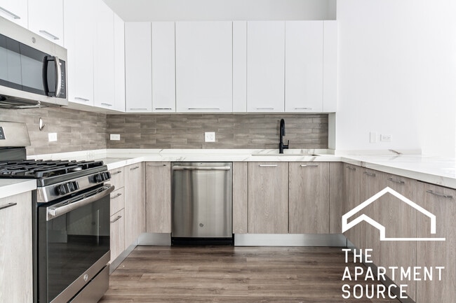 2550 S Wabash Ave, Unit 302 in Chicago, IL - Building Photo - Building Photo