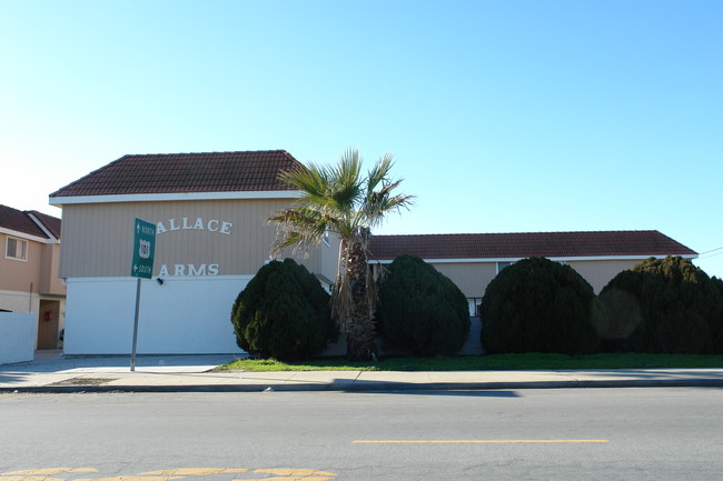 560 James St in Salinas, CA - Foto de edificio - Building Photo