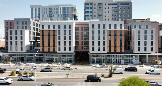 Hub On Campus Tucson Park Avenue II in Tucson, AZ - Building Photo - Building Photo