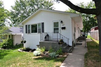 3247 Grimes Ave N in Robbinsdale, MN - Building Photo - Building Photo