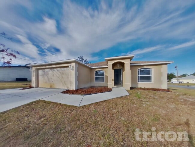 2319 Estill Ave in Spring Hill, FL - Building Photo - Building Photo